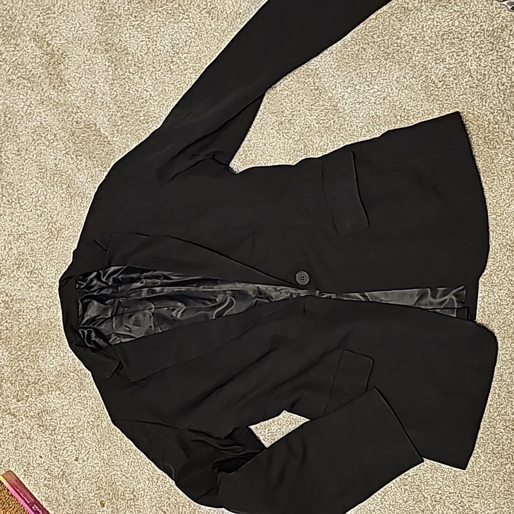 Black suit jacket size L